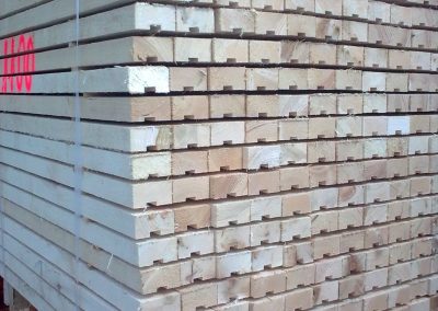 Holzwerkstoffe und Schnittholz im Großhandel bei Nord-Süd-Holz